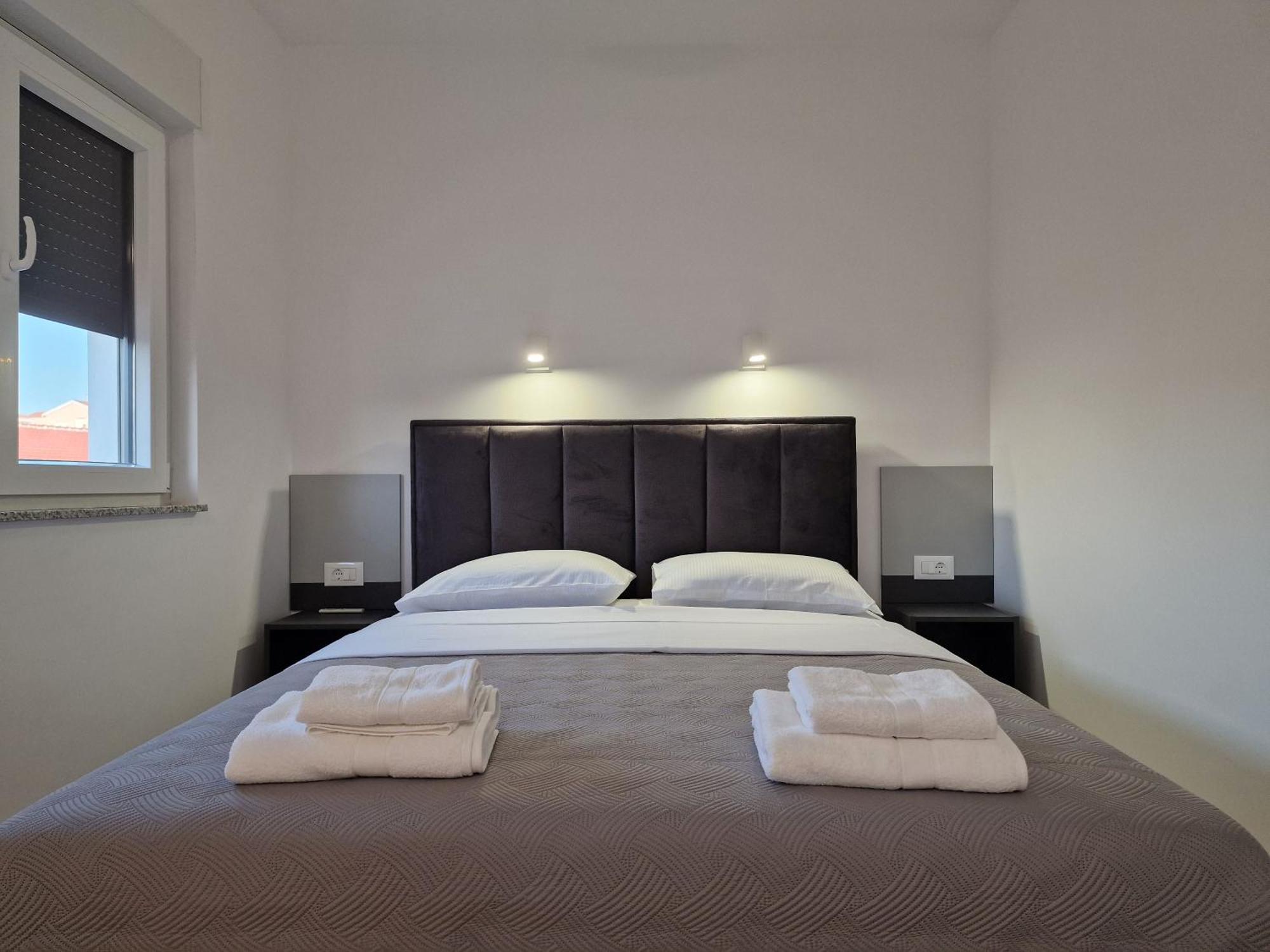 Apartments Okit Водице Екстер'єр фото