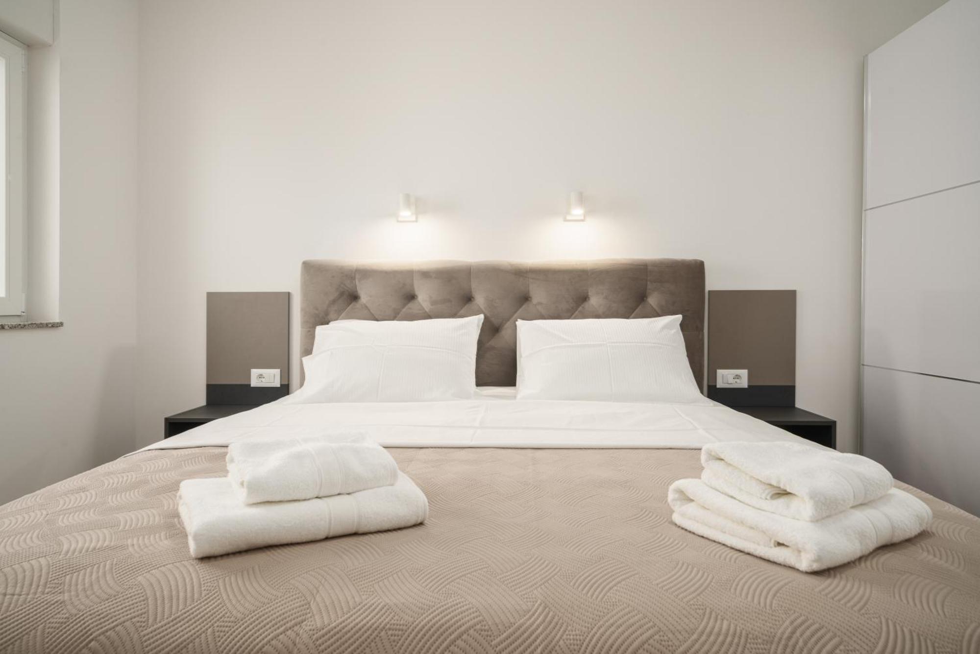 Apartments Okit Водице Екстер'єр фото
